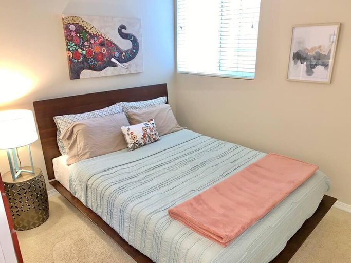 Bedroom 2, The Comforts' Inn: Mountain Escape, Coconino