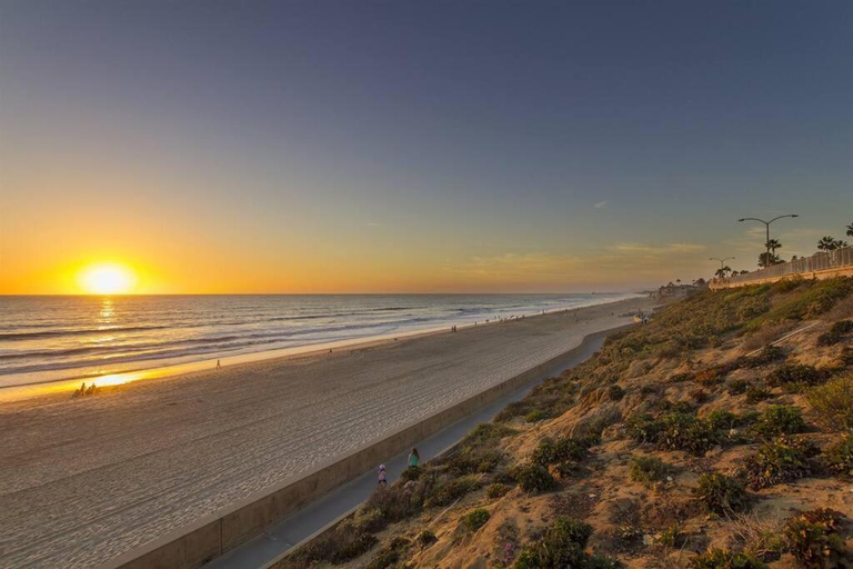 Others 4, Luxury Ocean Views & Steps To The Sand - Tower 36 Lower Condo Unit, San Diego