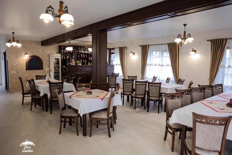 Food & Drinks 2, Piatra Codrilor, Cozanesti