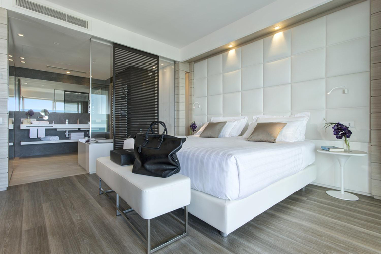 Bedroom 25