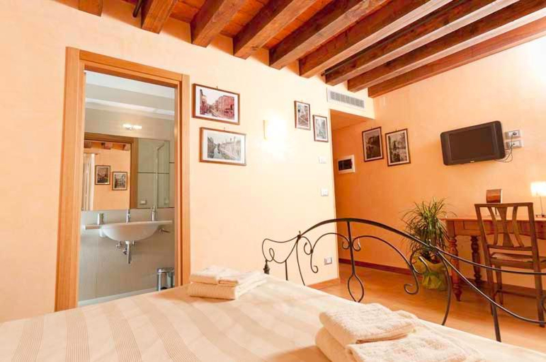 Others 4, San Cassiano jacuzzi, Venezia