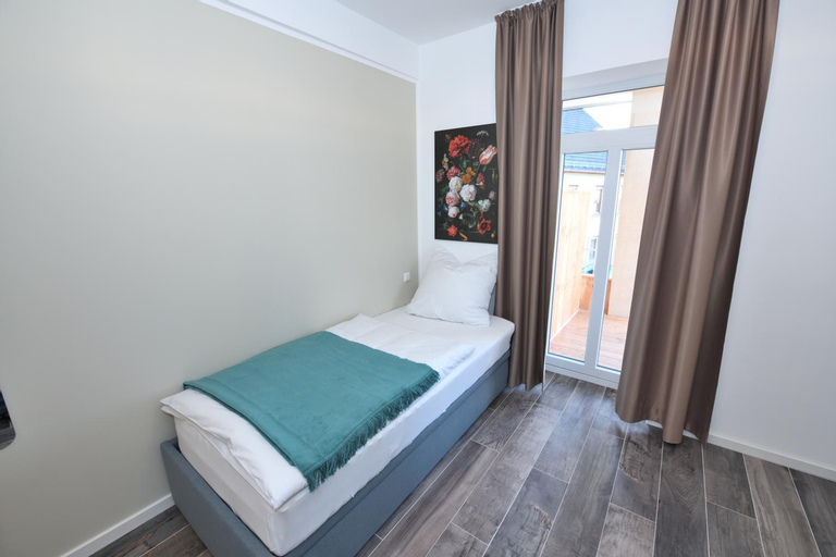 Bedroom 13