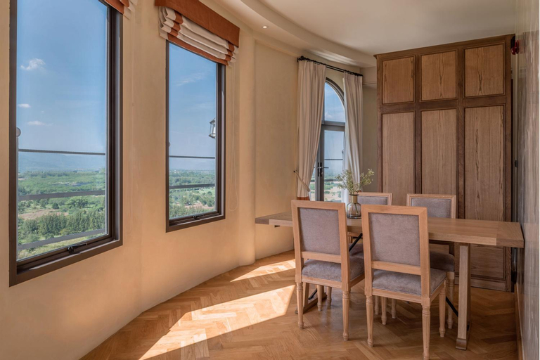 Dining Room 2