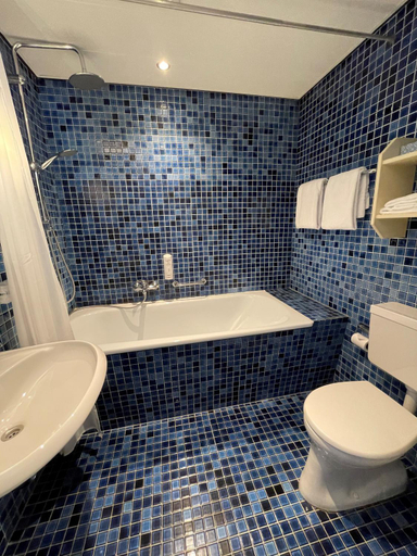 Bathroom 3, Hotel Restaurant Stad Munster, Winterswijk