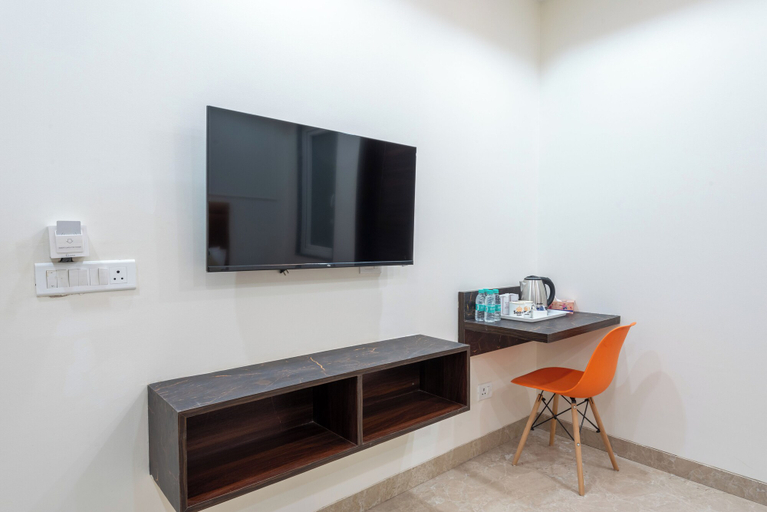 Others 5, Saavi Hotel Sector- 45, Gurgaon