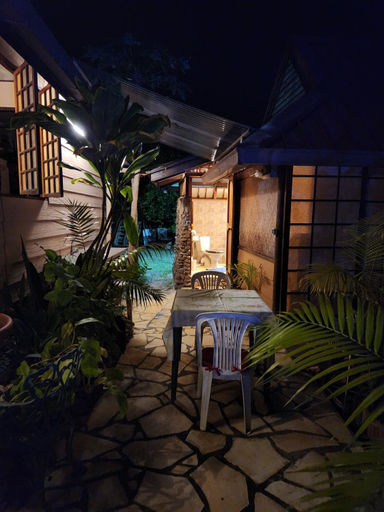 Facilities 4, Fare Cocoon