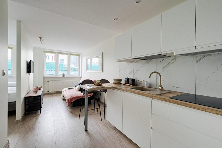 Others 5, Apartamenty Sliska 10, Warsaw