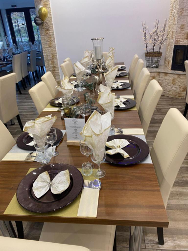 Food & Drinks 5, Residenz Zikeli, Viisoara