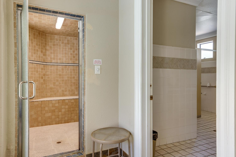Bathroom 4, Elite Golf Hub in Scottsdale: Resort Perks & Patio, Maricopa