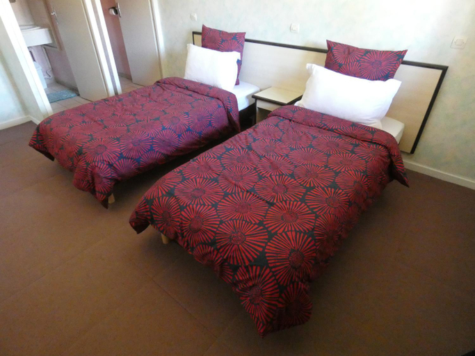 Others 4, Hotel L'Agape, Hautes-Pyrénées