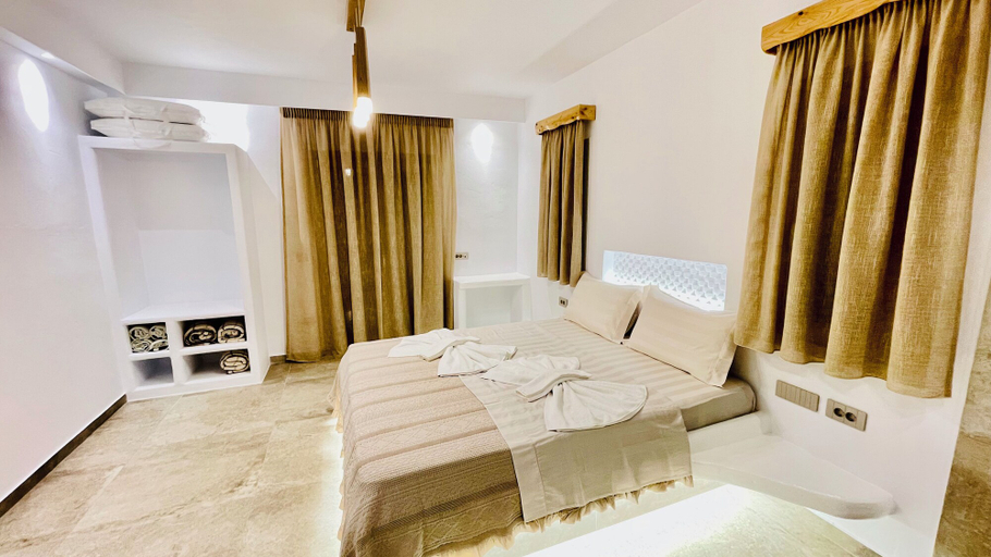 Bedroom 4, Aeris suites pori, South Aegean