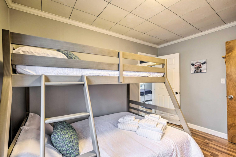 Bedroom 3, Pet-Friendly Clarksville Home w/ Central A/C, Clark