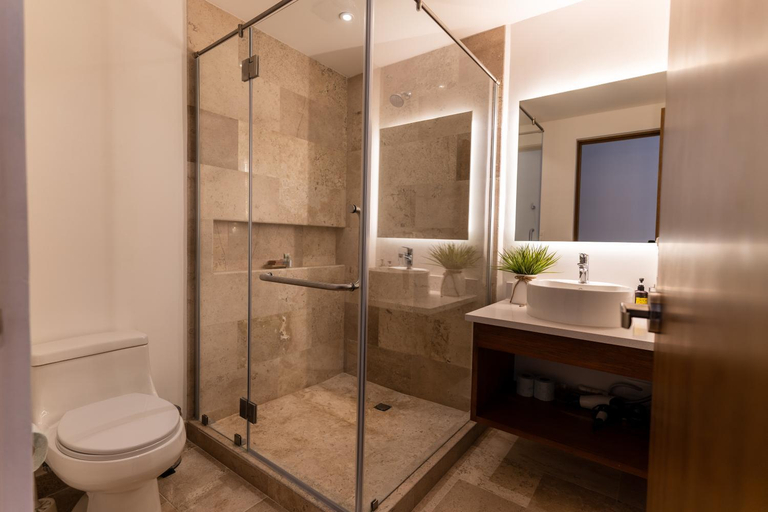 Bathroom 4, New & Equipped Apartment Steps From The Beach With Pool Jacuzzi By Yeah, Cozumel