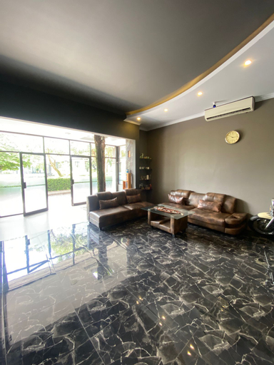 Public Area 4, Green Patriot Resort, Garut