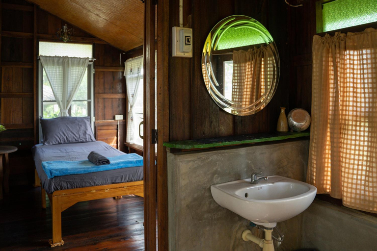 Bedroom 2, Art House at Chiangdao - Moon House, Chiang Dao