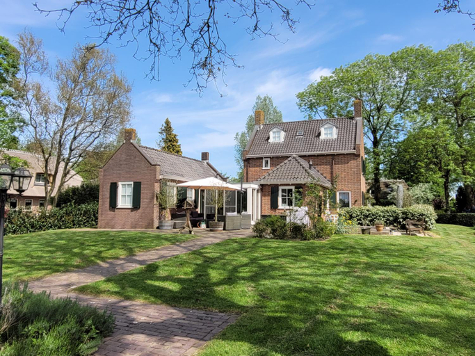 Others 3, B&B Villa Giethoorn - canalview, privacy & parking, Steenwijkerland