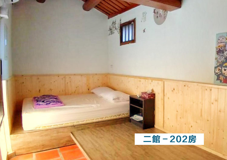 Bedroom 12