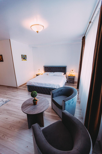 Others 3, Motel Piatra Corbului, Bicaz