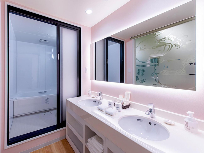 Bathroom 9