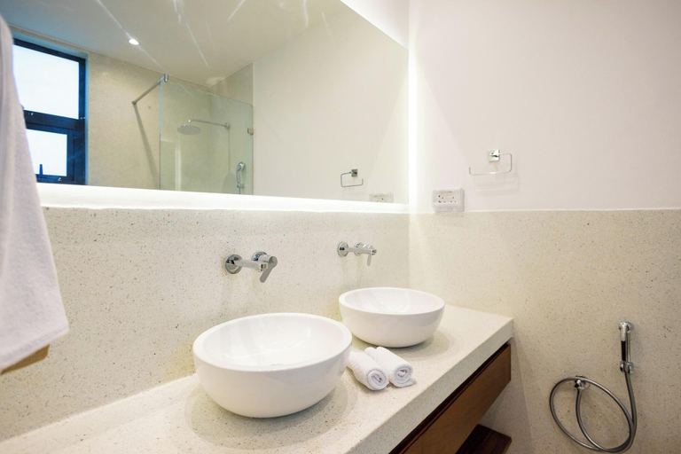 Bathroom 3, Amkia Villas Diani, Msambweni