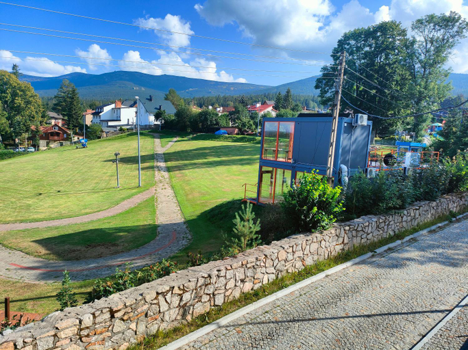 Others 2, Ala, Jelenia Góra