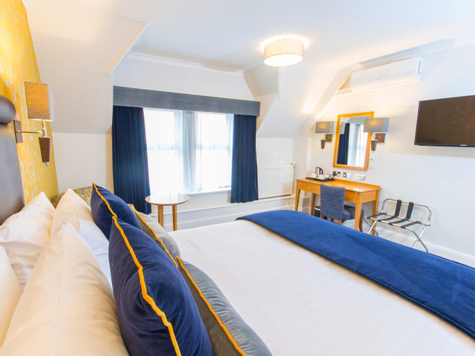 Bedroom 6