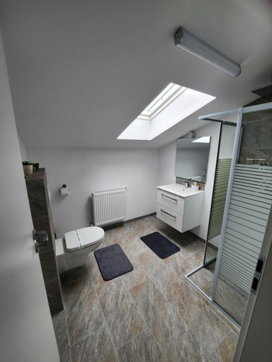 Bathroom 2, Armina's Residence 2, Dumbravita