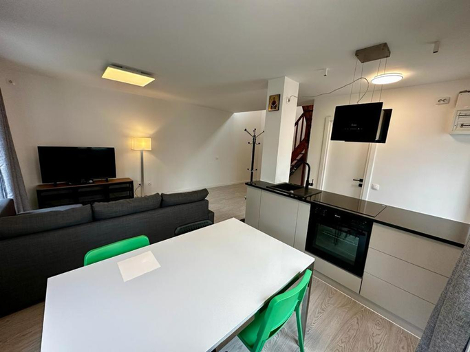 Others 2, Complex Casa Buna Vestire, Ploiesti