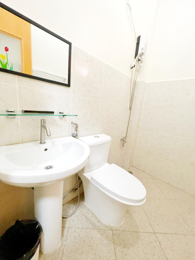 Others 5, Verra Inn, Tagaytay City