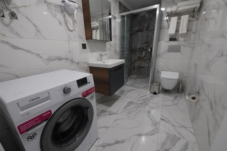 Others 3, Royal Homes 405, Antalya