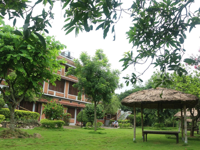 Exterior & Views 2, Lake Twenty Thousand Farm & Retreat, Narayani