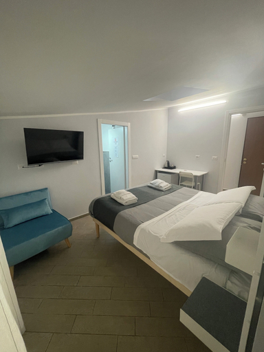 Bedroom 4, Central Suite 57, Torino