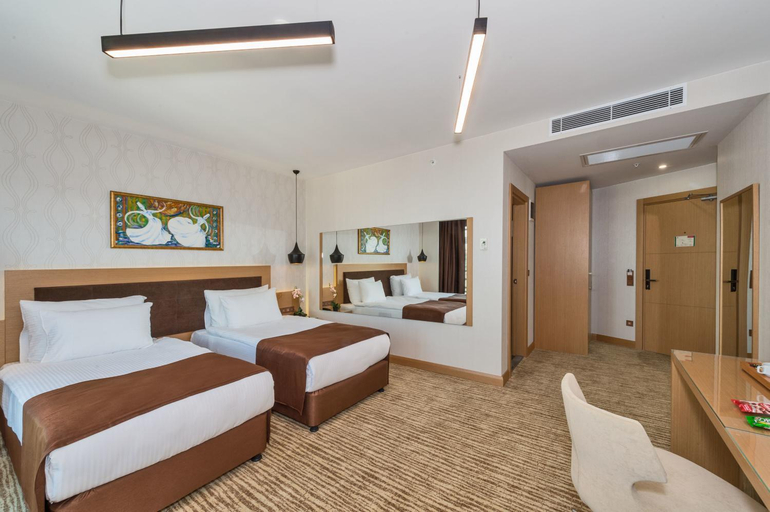 Bedroom 3, Hotel Boursier 1 & SPA Istanbul, Beşiktaş
