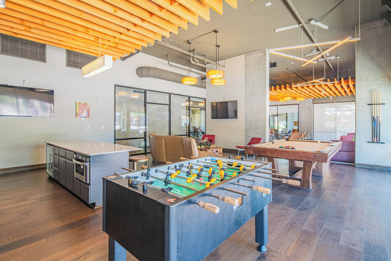 Food & Drinks 5, ROVE LIVING/KL - Iluminate, Maricopa