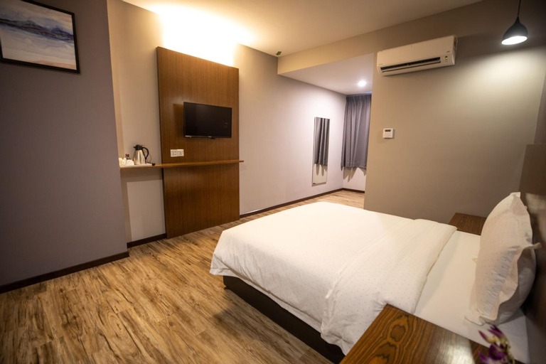 Bedroom 6