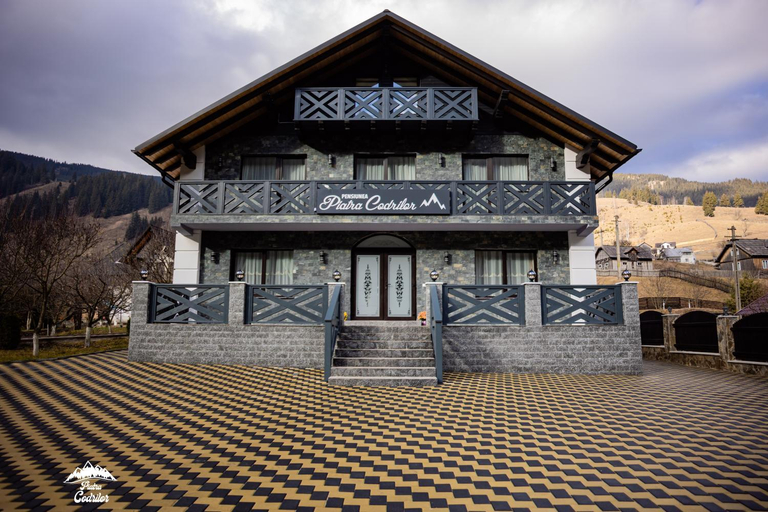 Others 5, Piatra Codrilor, Cozanesti