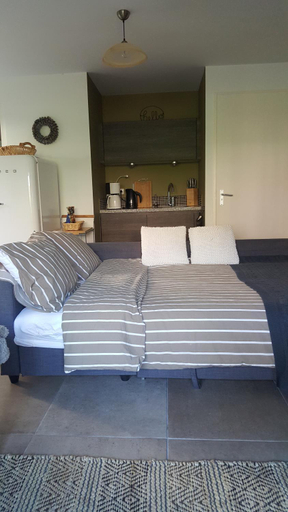 Others 4, GREAT CANAL STUDIO - AC, Water view & Free parking, Amsterdam