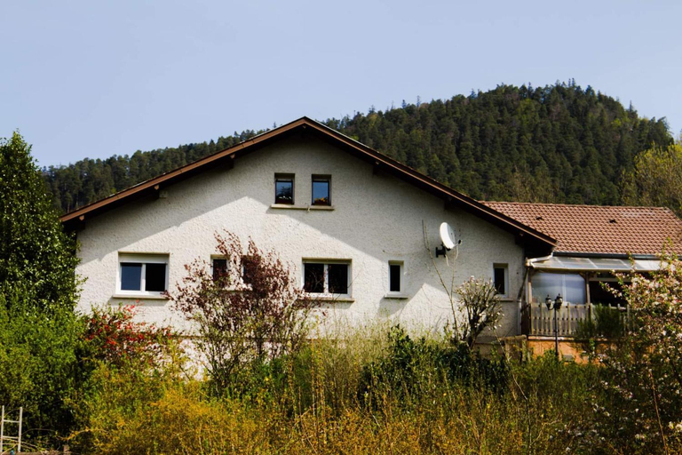 Exterior 7