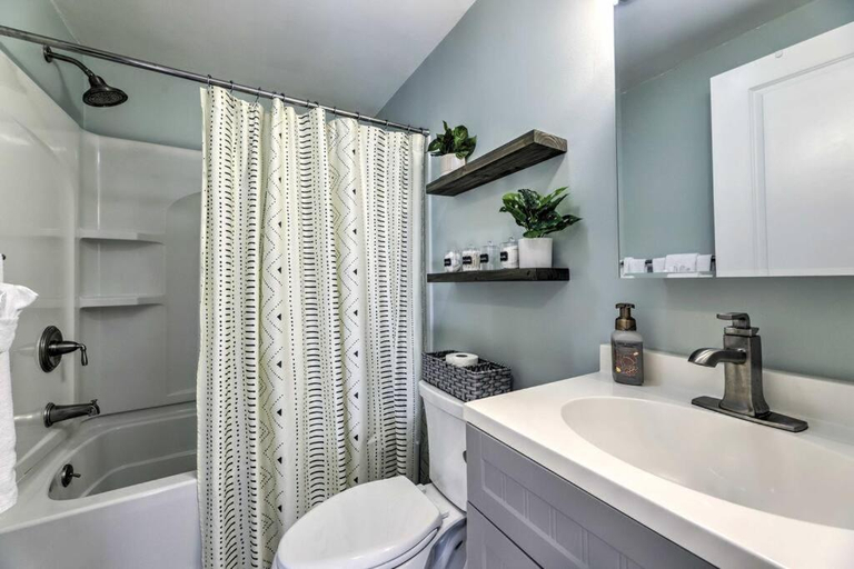 Bathroom 4, NEW! Updated Mystic Home w/ Sauna, Hot Tub & Deck, New London