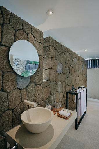 Bathroom 29