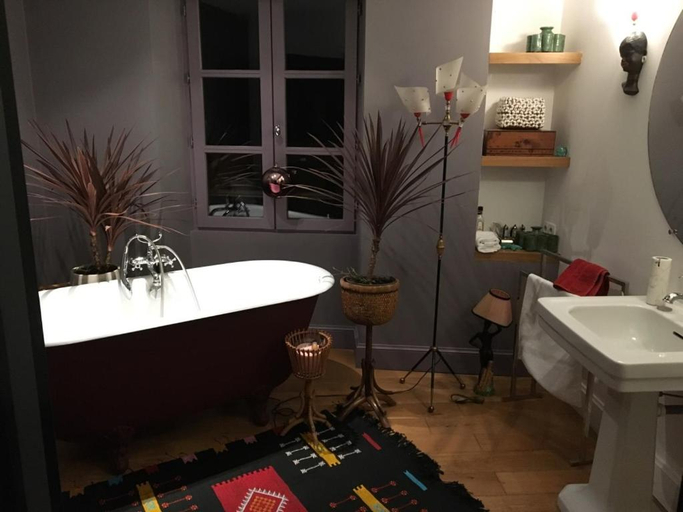 Bedroom 2, Cote Jardin, Chambres d’hotes B&B, Isère