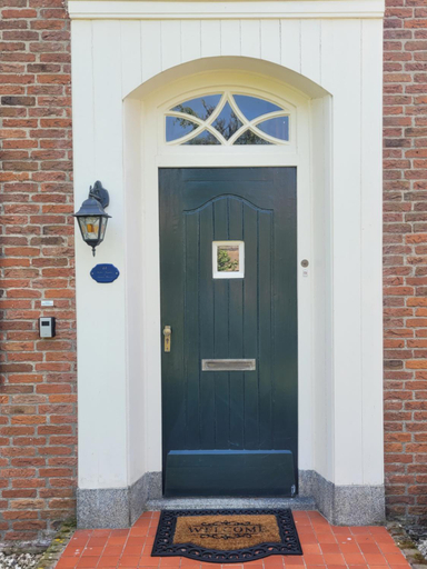 B&B Villa Giethoorn - canalview, privacy & parking, Steenwijkerland