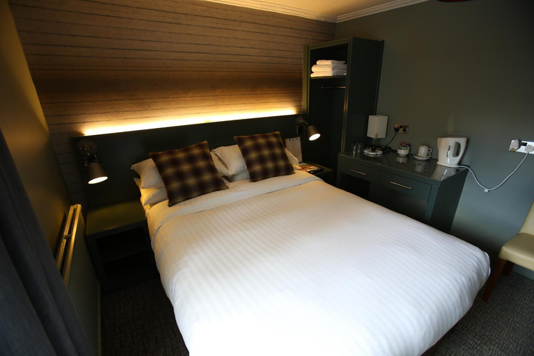Bedroom 2, Kings Arms Hotel, Scottish Borders