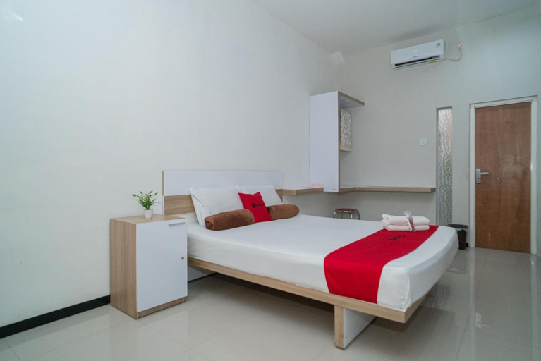 Bedroom 28