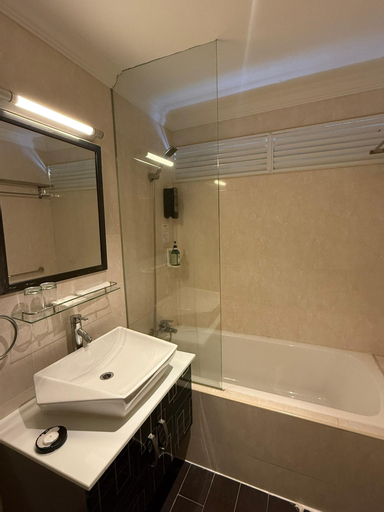 Bathroom 29