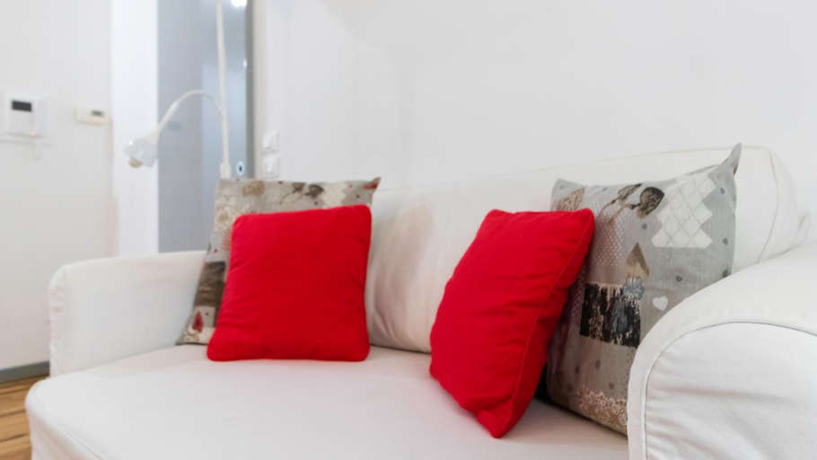 Others 2, Italianway Comfort - Della Palla 5, Milano