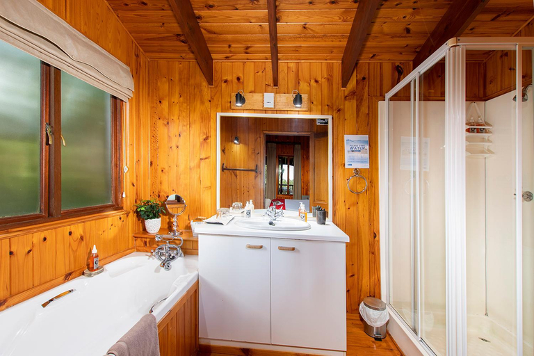 Bathroom 3, Arendsrus Country Lodge, Eden