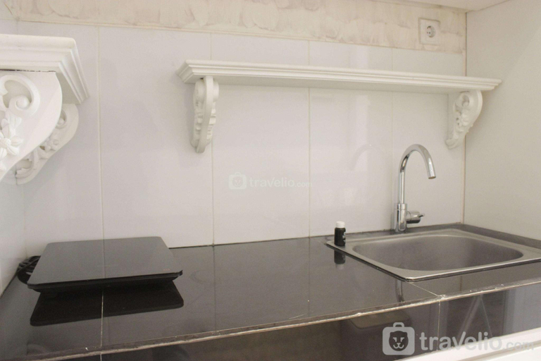 Others 3, Elegant Studio at Gateway Pasteur Apt By Travelio, Bandung