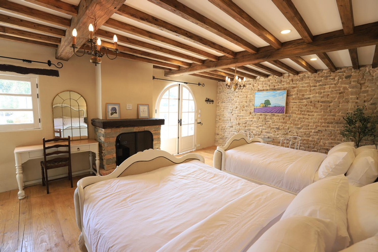 Bedroom 14