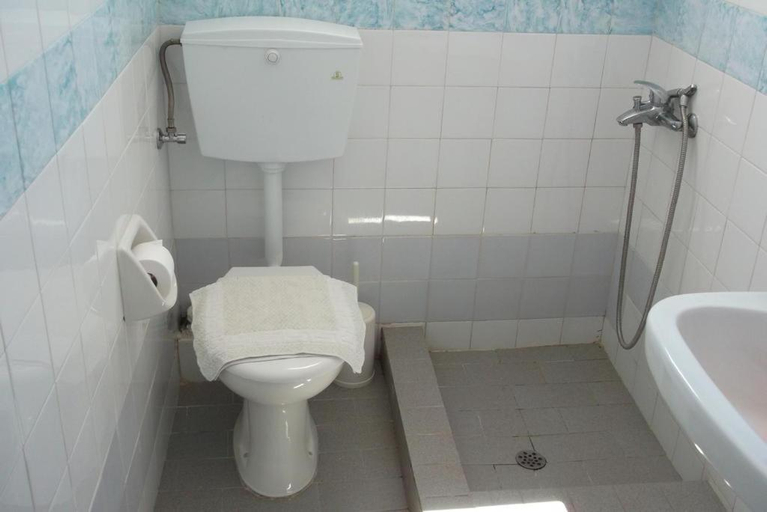 Bathroom, Manousos' Rooms, South Aegean